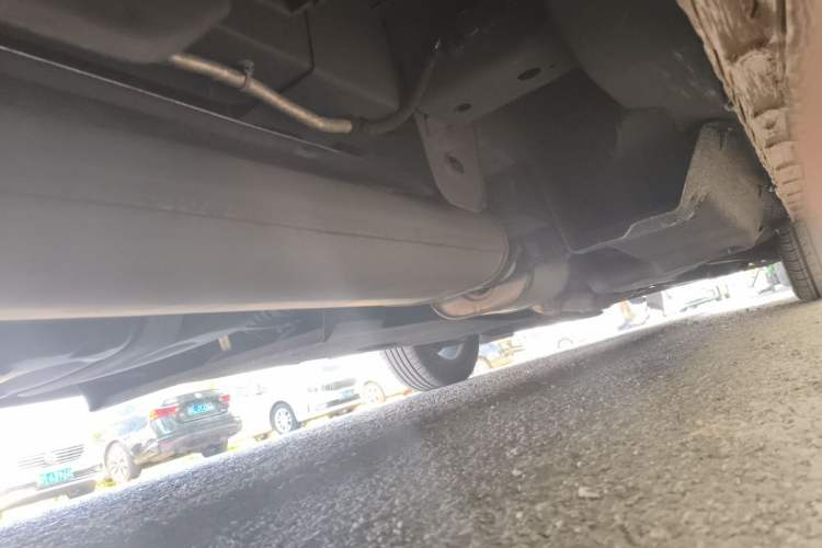 Used Buick GL8 2023 Land Executive Class Comfort Model Chassis Rear Right