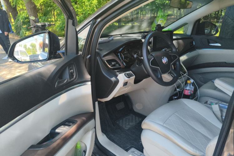 Used Buick GL8 2023 Land Executive Class Comfort Model Driver Seat