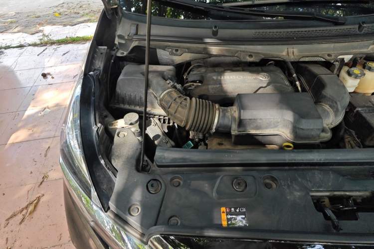 Used Buick GL8 2023 Land Executive Class Smart Enjoyment Model Engine Bay Right