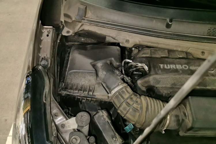 Used Buick GL8 2023 Land Executive Class Smart Enjoyment Model Engine Bay Right