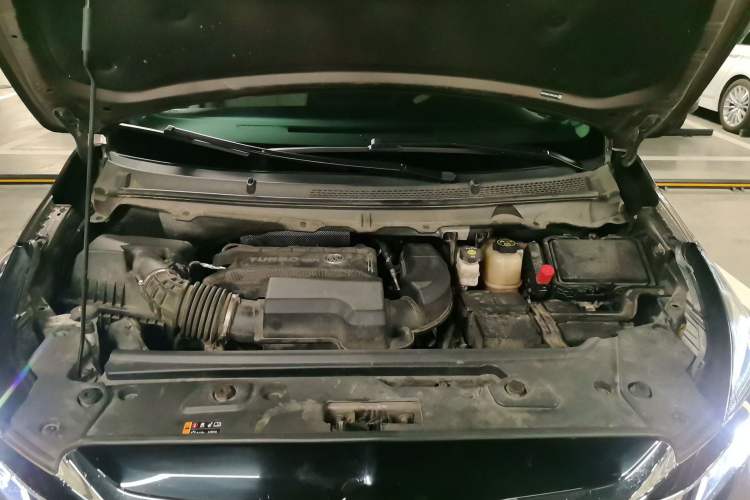 Used Buick GL8 2023 Land Executive Class Smart Enjoyment Model Engine Bay