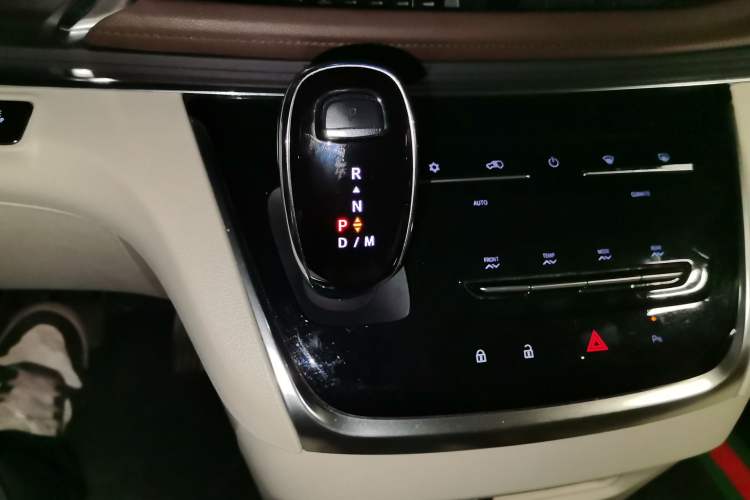 Used Buick GL8 2023 Land Executive Class Smart Enjoyment Model Gear Lever