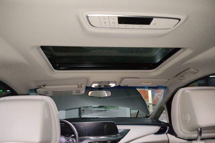 Used Buick GL8 2023 ES Lu Zun Comfort Model Headliner