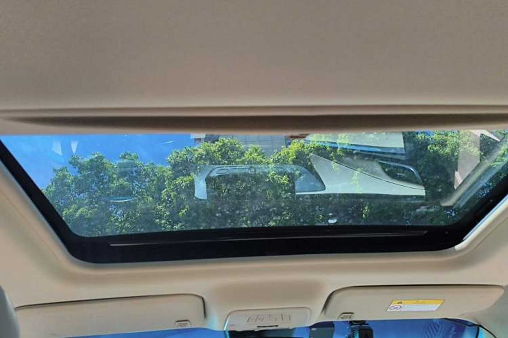 Used Buick GL8 2023 Land Executive Class 652T Luxury Model Headliner