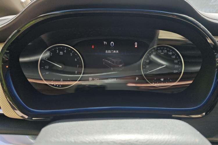 Used Buick GL8 2023 Facelifted Land Cruiser Executive Luxury Version Instrument Cluster