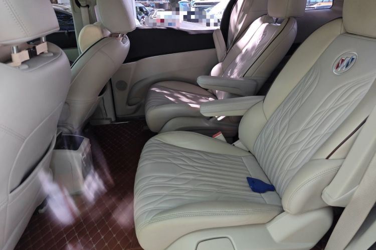 Used Buick GL8 2023 Land Executive Class Smart Enjoyment Model Left Rear Seat