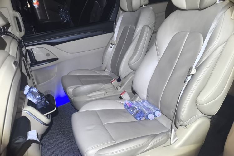 Used Buick GL8 2023 ES Lu Zun Deluxe Model Left Rear Seat