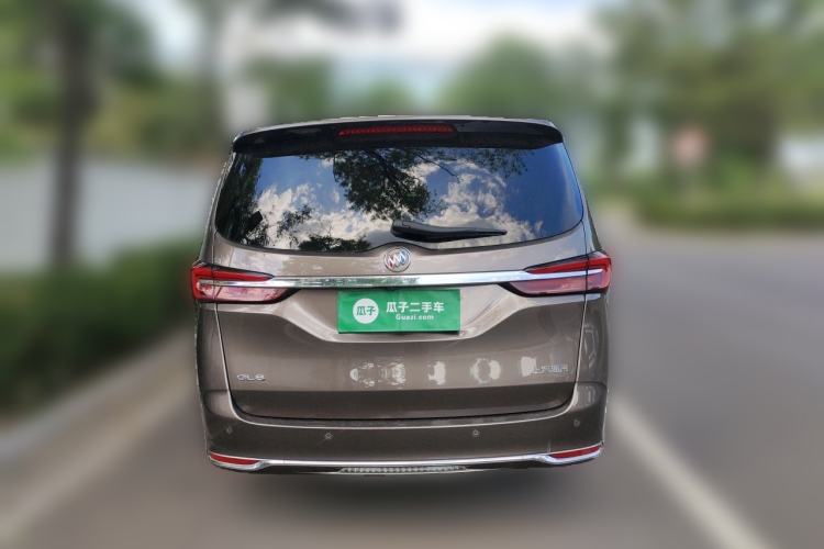 Used Buick GL8 2023 Facelifted Land Cruiser Executive Luxury Version Rear