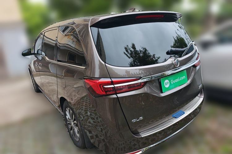 Used Buick GL8 2023 Facelifted Land Cruiser Executive Luxury Version Rear Left 45 Deg