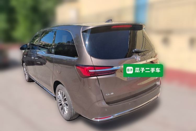 Used Buick GL8 2023 Facelifted Land Cruiser Executive Luxury Version Rear Left 45 Deg