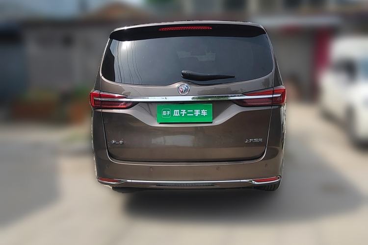 Used Buick GL8 2023 Facelifted Land Cruiser Executive Luxury Version Rear