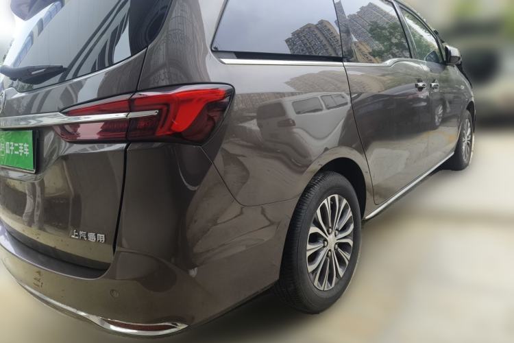 Used Buick GL8 2023 Facelifted Land Cruiser Executive Luxury Version Rear Right 45 Deg