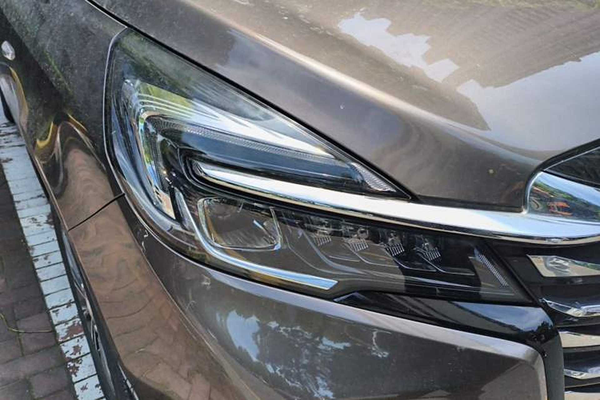Used Buick GL8 2023 Land Executive Class 652T Luxury Model Right Front Headlight