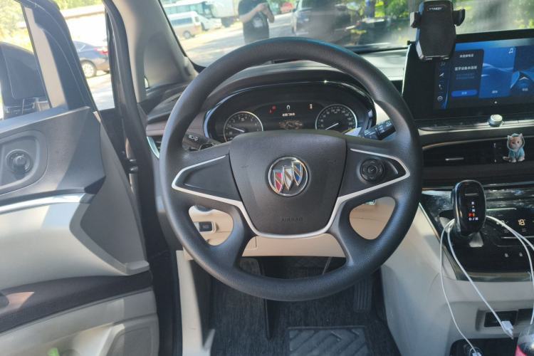 Used Buick GL8 2023 Land Executive Class Comfort Model Steering Wheel