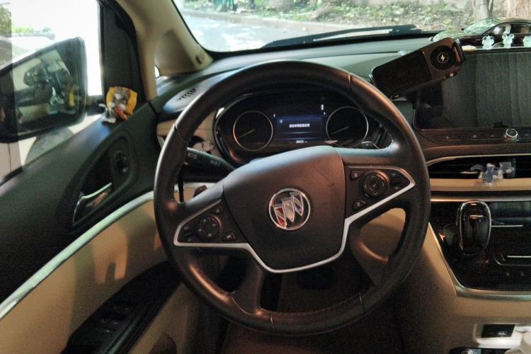 Used Buick GL8  Steering Wheel