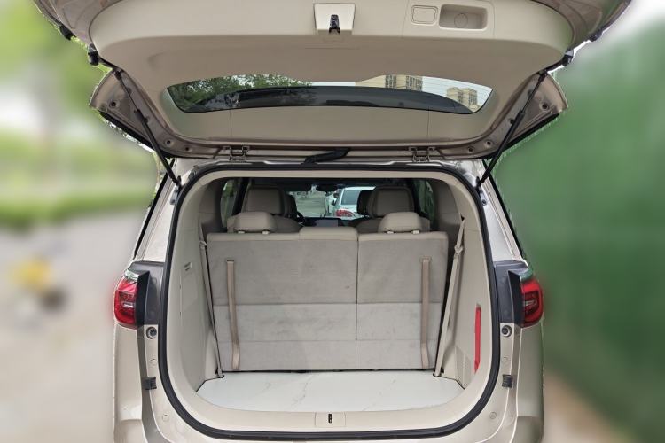 Used Buick GL8 2023 ES Lu Zun Deluxe Model Trunk