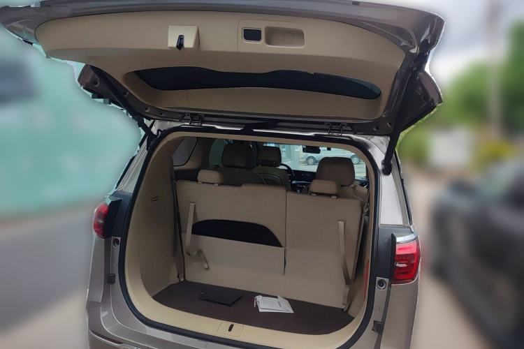 Used Buick GL8 2023 ES Lu Zun Luxury Model Trunk