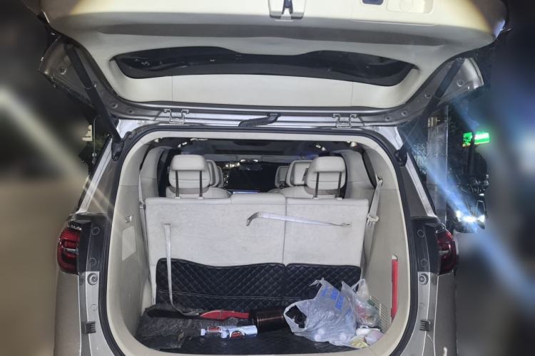 Used Buick GL8 2023 ES Lu Zun Deluxe Model Trunk