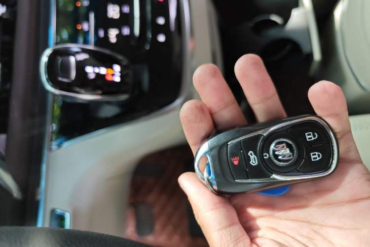 Used Buick GL8 2023 Land Executive Class Smart Enjoyment Model Vehicle Key