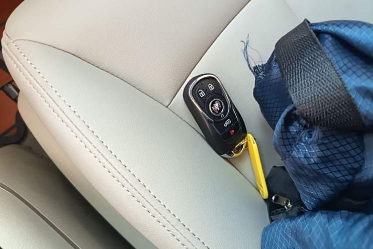 Used Buick GL8 2023 Land Executive Class Smart Enjoyment Model Vehicle Key