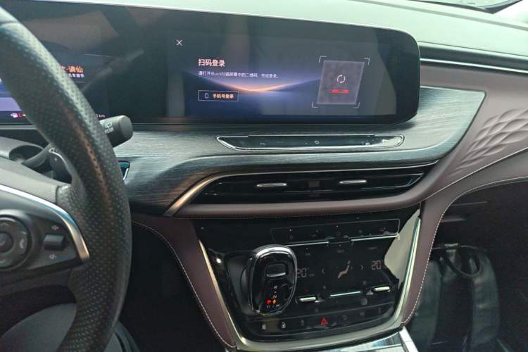 Used Buick GL8 2023 Avenir Aivia Six-Seat Deluxe Edition Audio And AC Panel