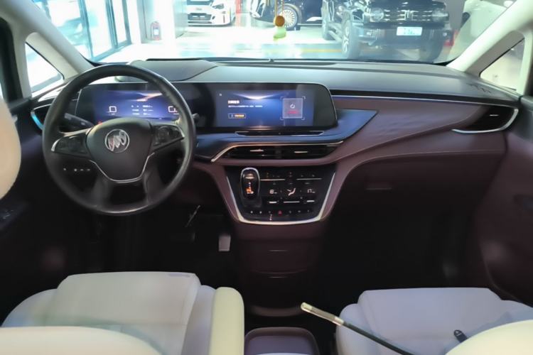 Used Buick GL8 2023 Avenir Aivia Six-Seat Deluxe Edition Center Console