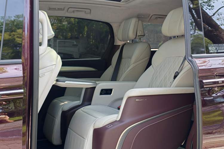 Used Buick GL8 2023 Avenir Aivia Six-Seat Deluxe Edition Interior 3