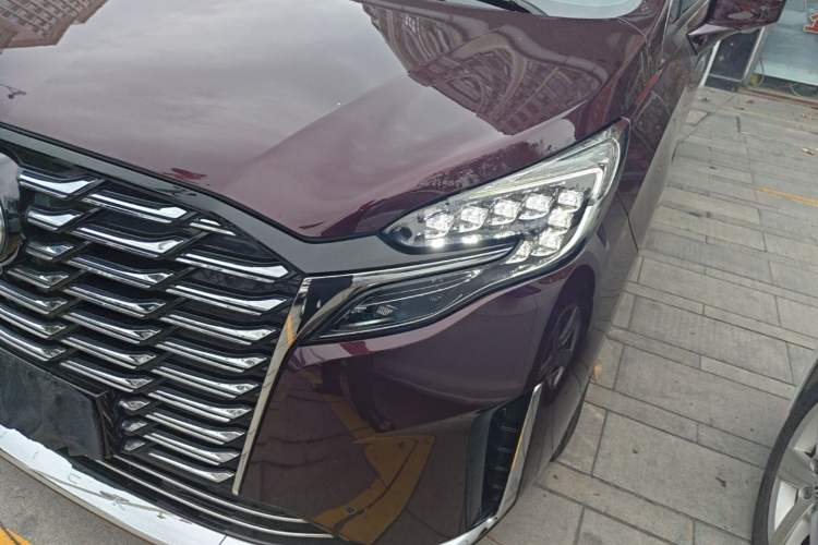 Used Buick GL8 2023 Avenir Aivia Six-Seat Deluxe Edition Left Front Headlight