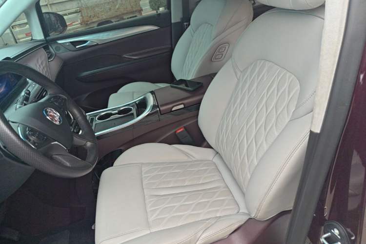 Used Buick GL8 2023 Avenir Aivia Six-Seat Deluxe Edition Left Front Seat