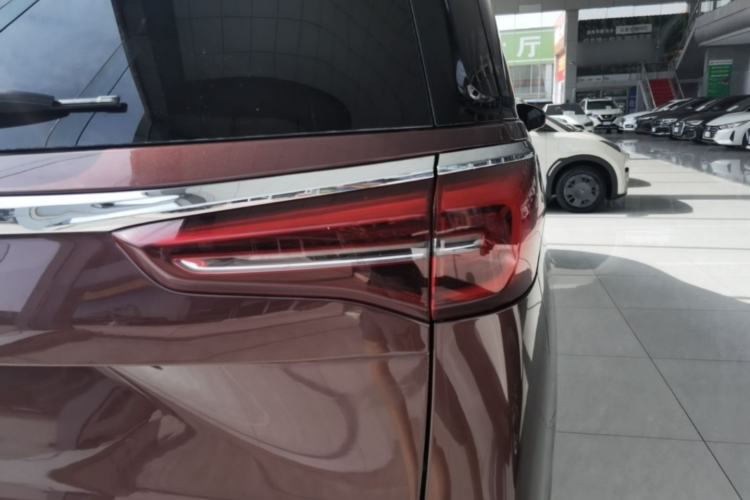 Used Buick GL8 2023 ES Lu Zun Flagship Model Right Rear Taillight