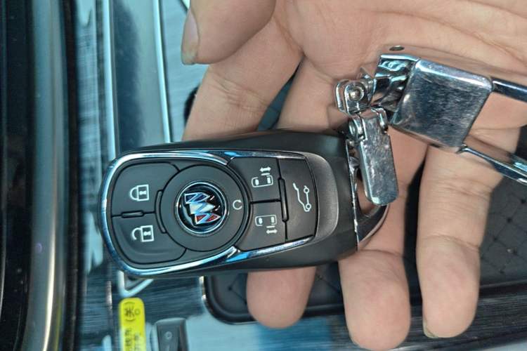 Used Buick GL8 2023 Avenir Aivia Six-Seat Deluxe Edition Vehicle Key