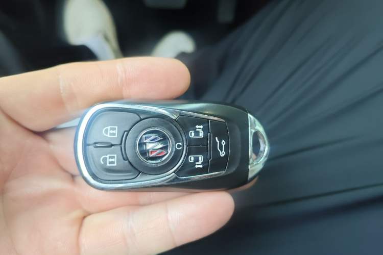 Used Buick GL8 2023 Avenir Aivia Six-Seat Deluxe Edition Vehicle Key