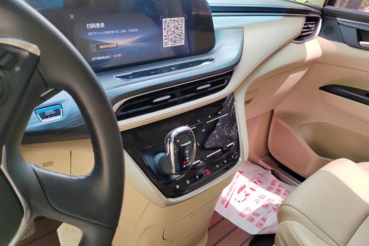 Used Buick GL8 2023 ES Lu Zun Deluxe Model Audio And AC Panel