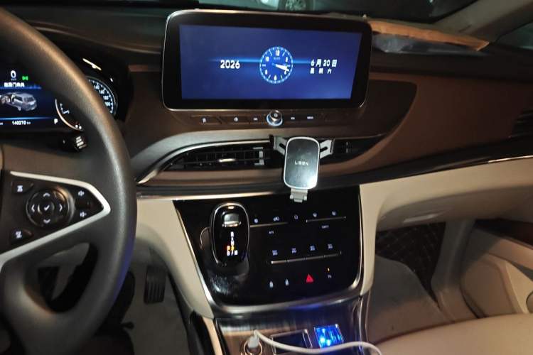 Used Buick GL8 2023 Land Executive Class Smart Enjoyment Model Audio And AC Panel