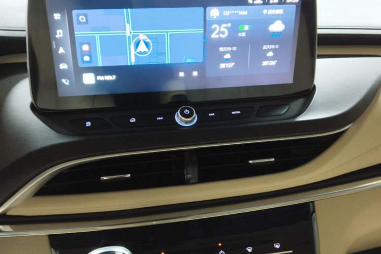 Used Buick GL8 2023 Land Executive Class Deluxe Model Audio And AC Panel