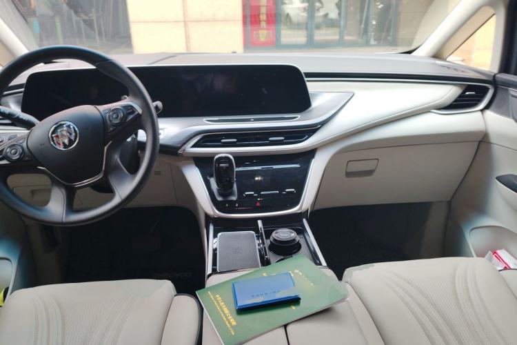 Used Buick GL8 2023 ES Lu Zun Comfort Model Center Console