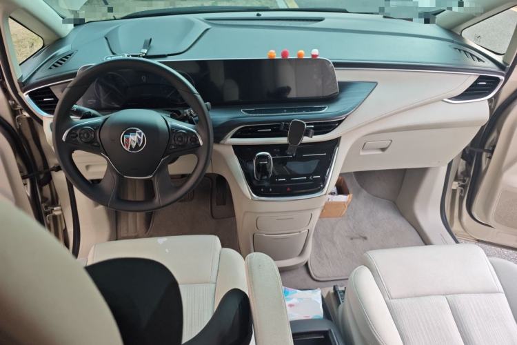 Used Buick GL8 2023 ES Lu Zun Comfort Model Center Console