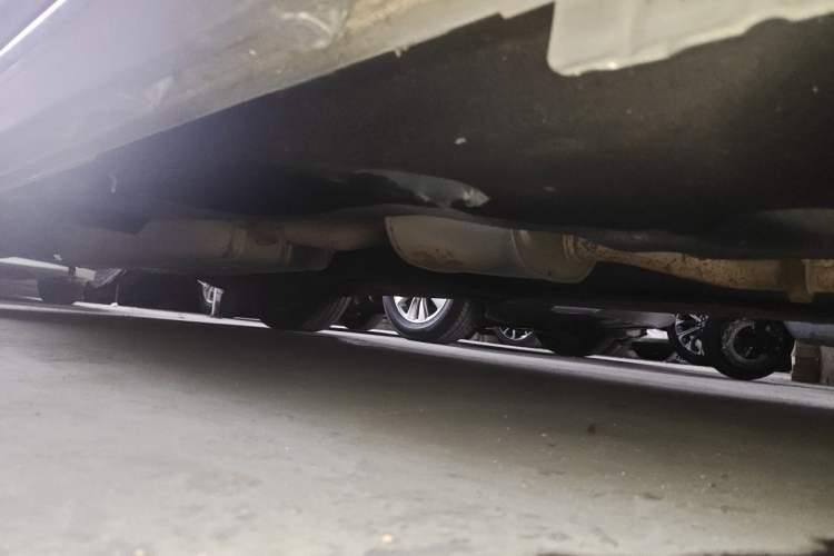 Used Buick GL8 2023 ES Lu Zun Deluxe Model Chassis Front Right