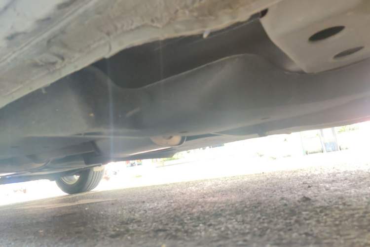 Used Buick GL8 2023 Facelifted Land Cruiser Executive Luxury Version Chassis Front Right