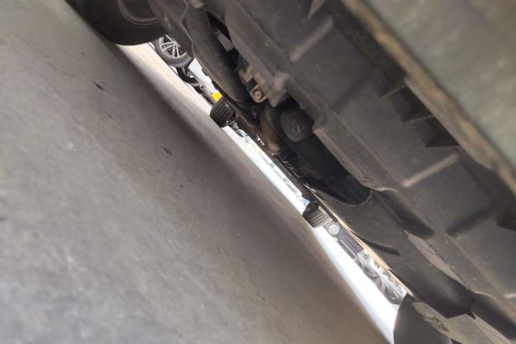 Used Buick GL8 2023 Facelifted Land Cruiser Executive Luxury Version Chassis Front