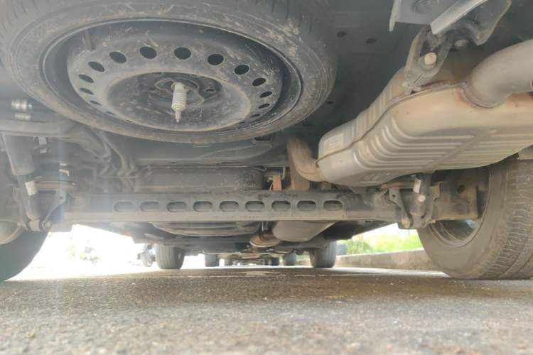 Used Buick GL8 2023 Facelifted Land Cruiser Executive Luxury Version Chassis Rear