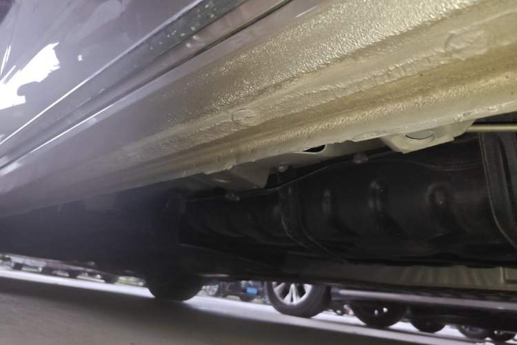 Used Buick GL8 2023 ES Lu Zun Deluxe Model Chassis Rear Left
