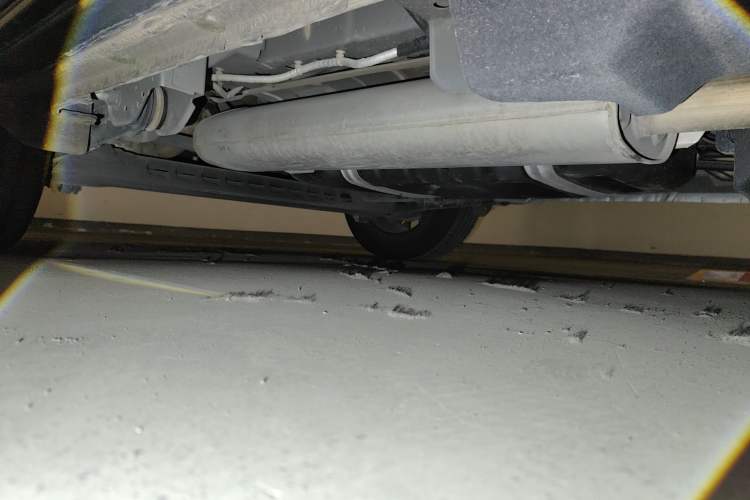 Used Buick GL8 2023 Land Business Class Smart Deluxe Model Chassis Rear Right