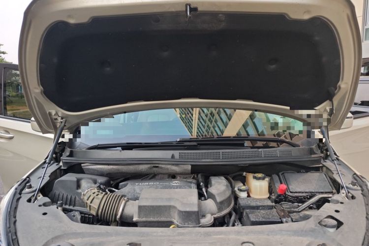 Used Buick GL8 2023 ES Lu Zun Comfort Model Engine Bay