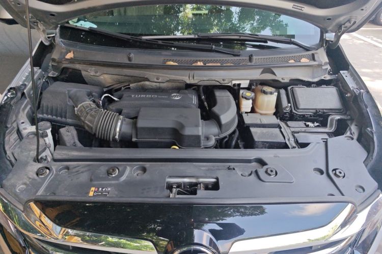 Used Buick GL8 2023 Land Business Class Smart Deluxe Model Engine Bay