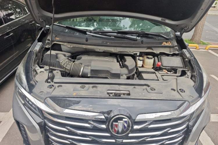 Used Buick GL8 2023 Land Business Class Smart Deluxe Model Engine Bay