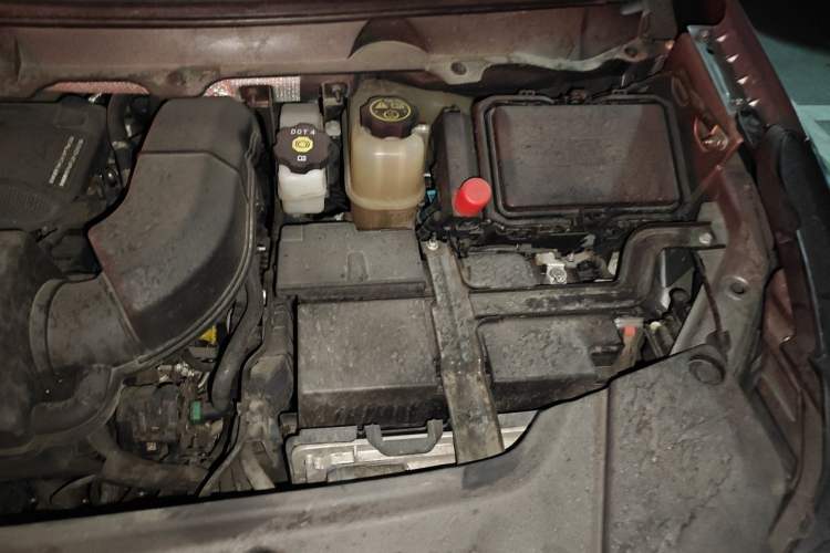 Used Buick GL8 2023 Land Executive Class Smart Enjoyment Model Engine Bay Left