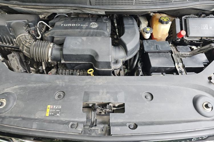 Used Buick GL8 2023 ES Lu Zun Comfort Model Engine Bay