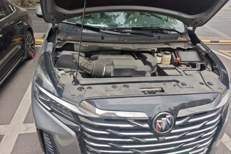 Used Buick GL8 2023 Land Business Class Smart Deluxe Model Engine Bay Right
