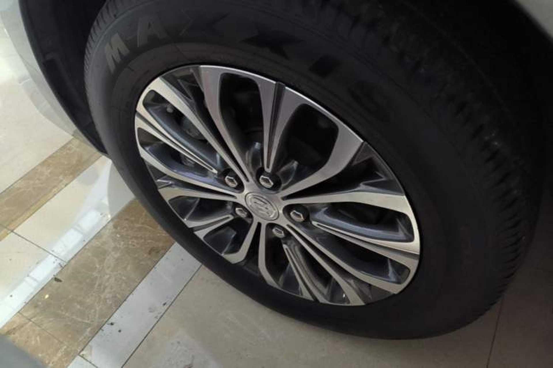 Used Buick GL8 2023 Land Executive Class Smart Enjoyment Model Exterior 4